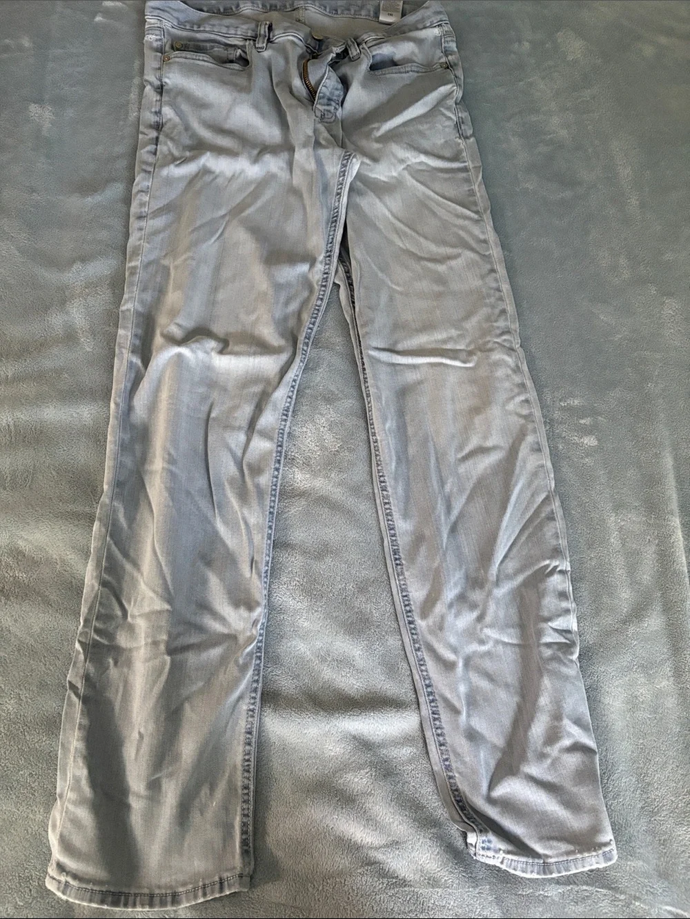 Banana Republic men’s traveler Light Wash Straight Leg Jeans - 35x34.